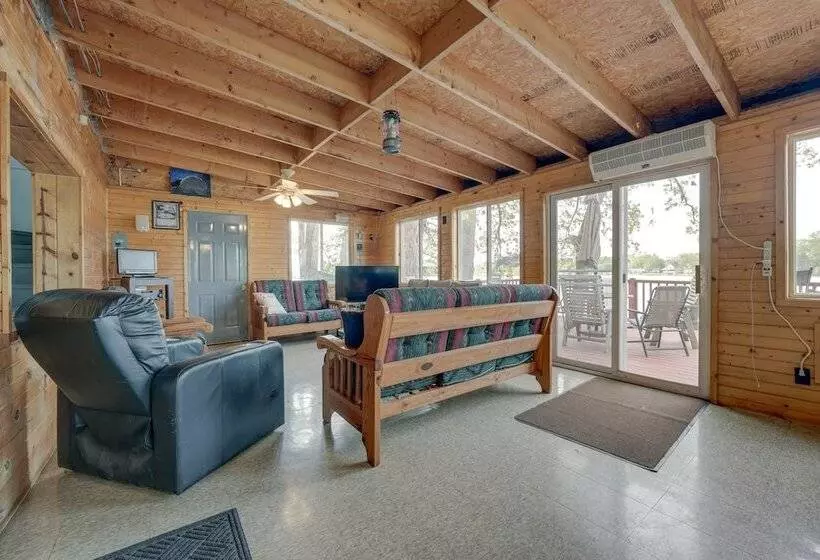 Decatur House: Fishing, Skiing, & Golfing!