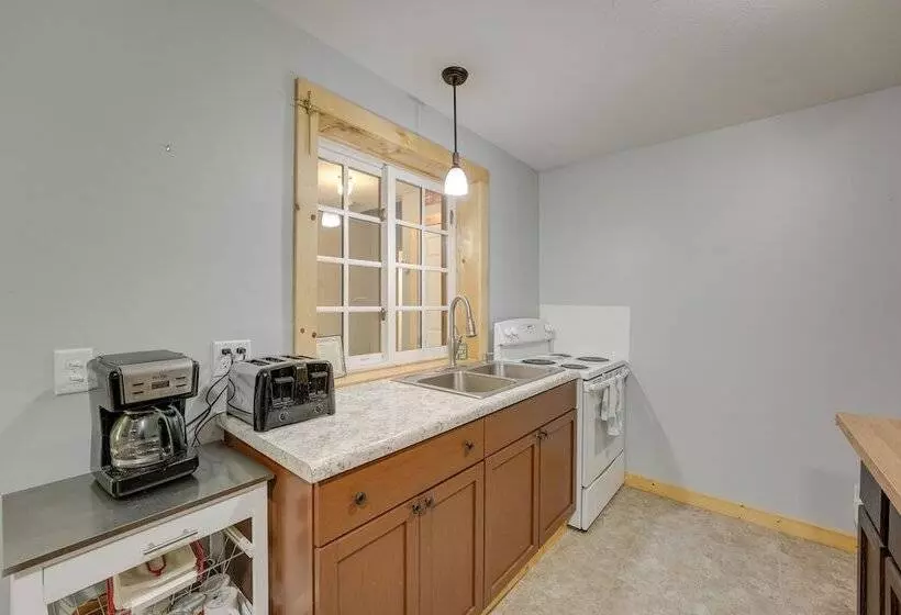 Decatur House: Fishing, Skiing, & Golfing!