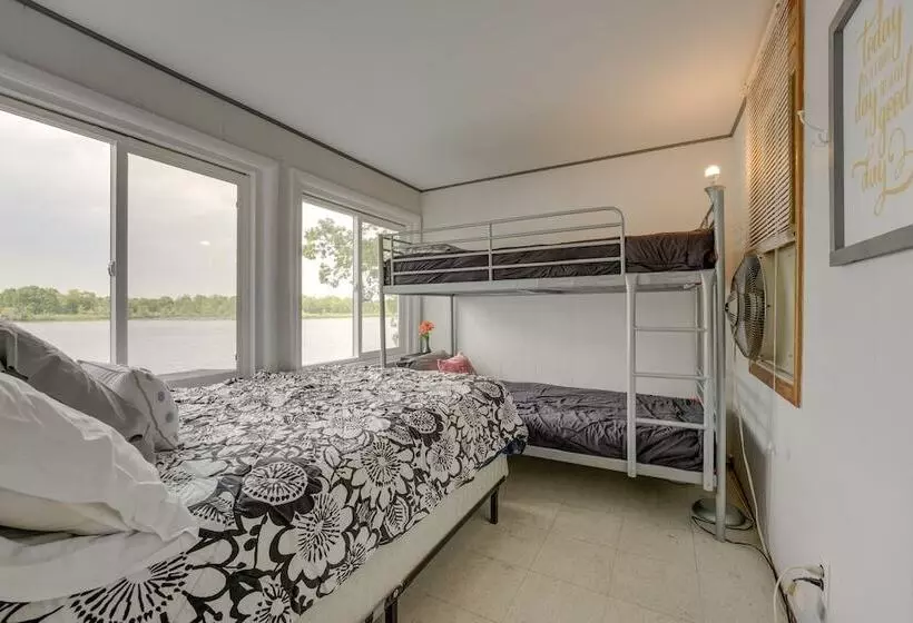 Decatur House: Fishing, Skiing, & Golfing!