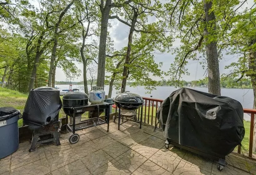 Decatur House: Fishing, Skiing, & Golfing!