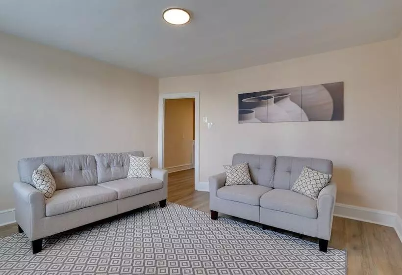 Hatboro Retreat: Steps From Shopping & Dining!