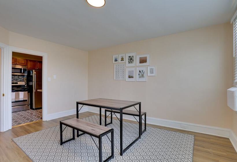 Hatboro Retreat: Steps From Shopping & Dining!