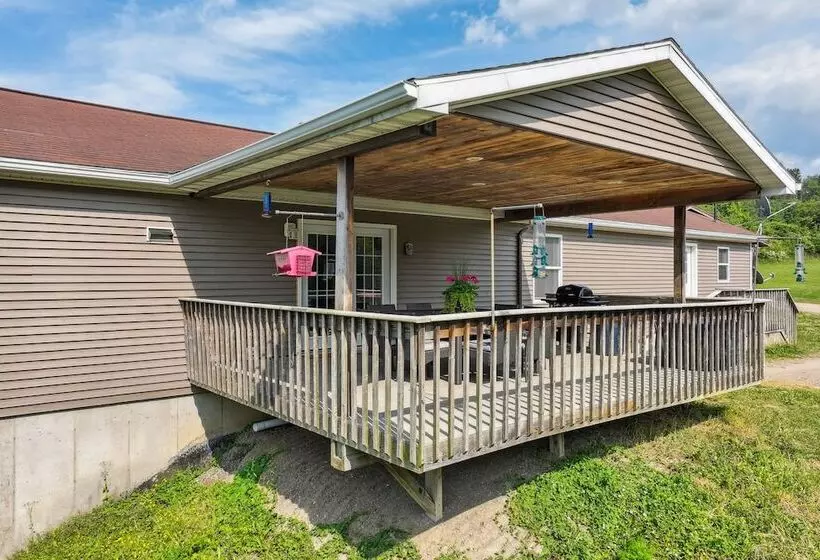 Heaven On The Hill  Retreat W/ Deck + Gas Grill!