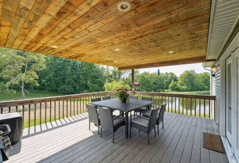 Heaven On The Hill  Retreat W/ Deck + Gas Grill!
