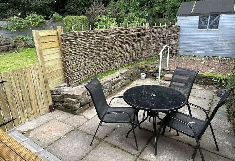 Hotelli Charming 1 Bed Lodge In Dumfries