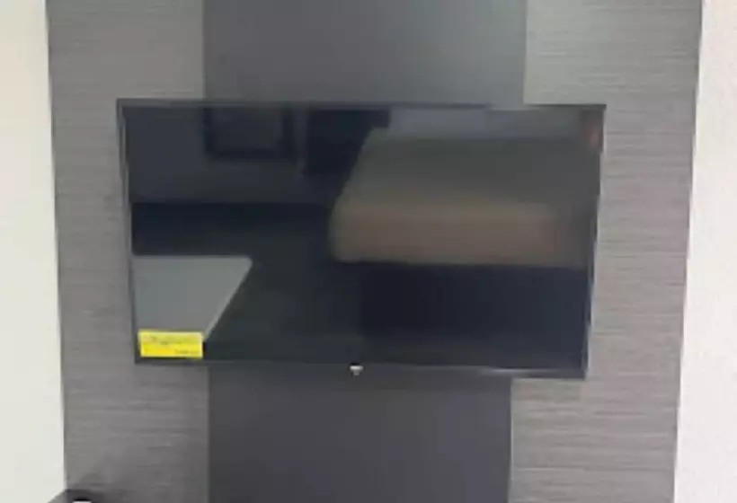 Hotelli Efficiency Lodge Carrollton