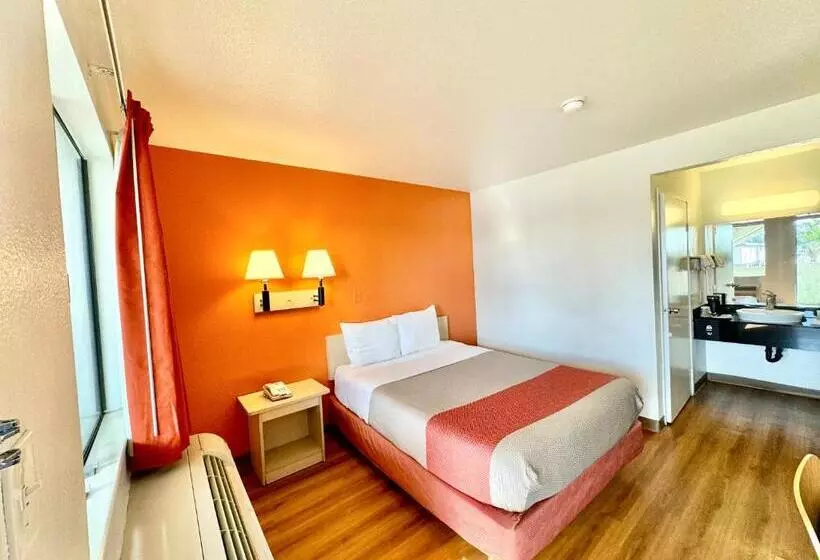 Hotelli Studio 6 Bellflower Ca Los Angeles