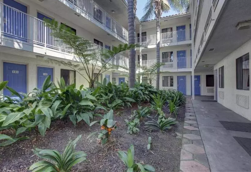 Hotelli Studio 6 Bellflower Ca Los Angeles