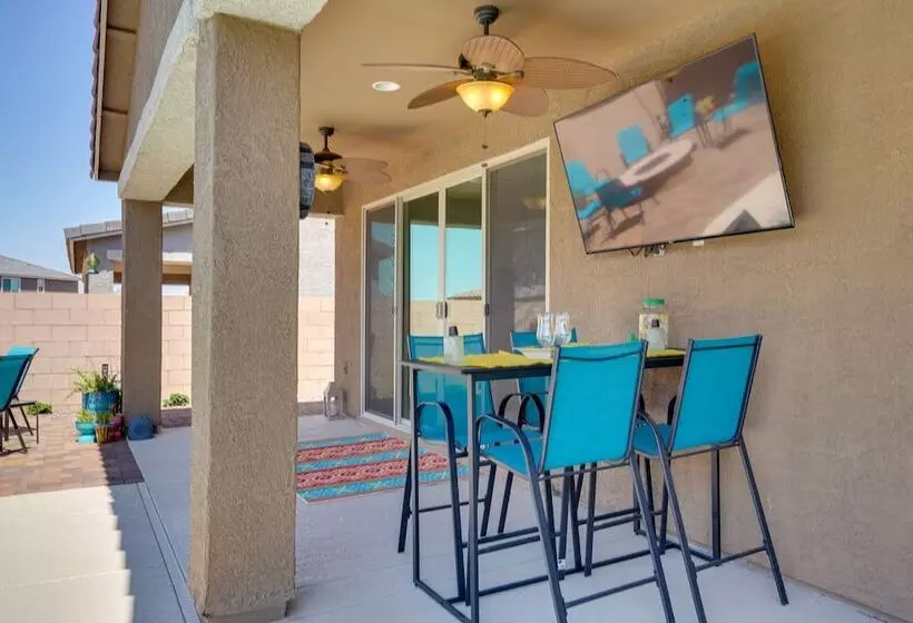 Lovely Tucson Home W/ Private Pool & Fire Pit!