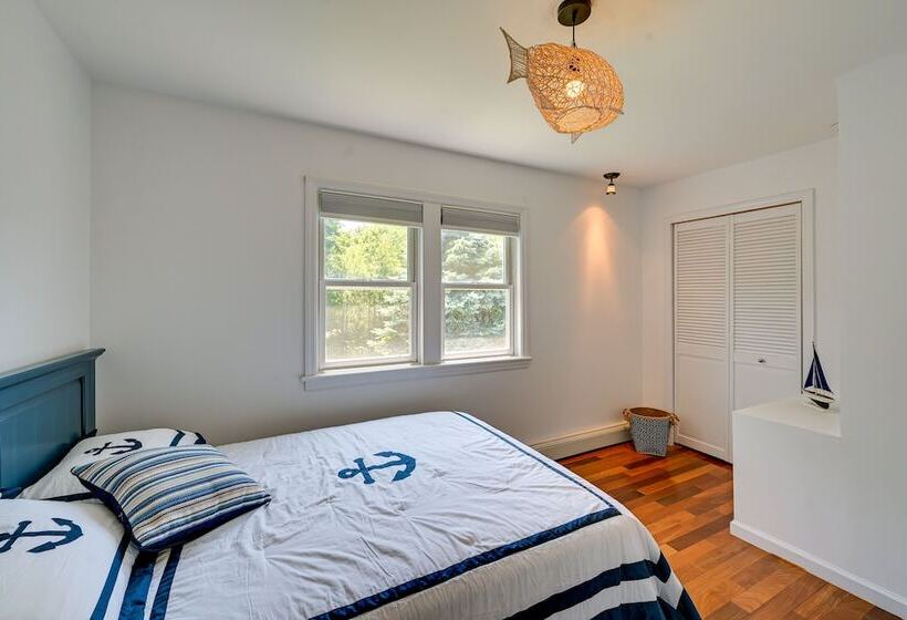 Luxurious Eastport Retreat W/ Private Pool!
