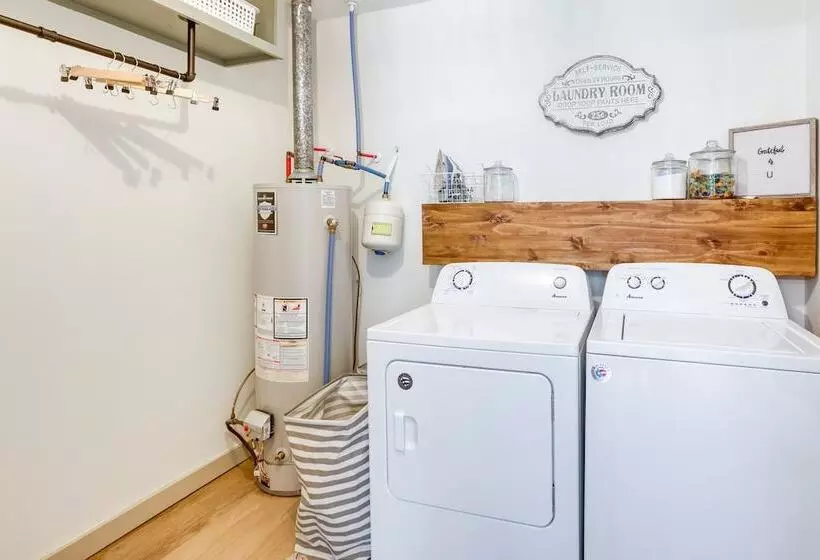 Pet Friendly Alabama Retreat W/ Deck & Patio!