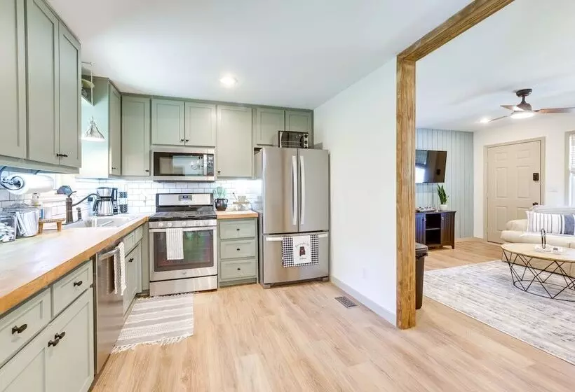 Pet Friendly Alabama Retreat W/ Deck & Patio!