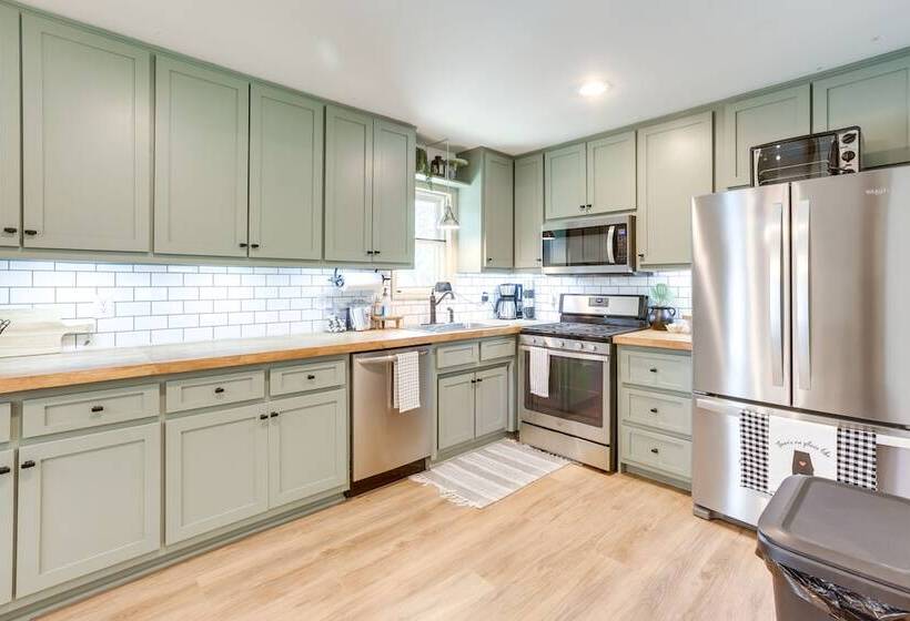 Pet Friendly Alabama Retreat W/ Deck & Patio!