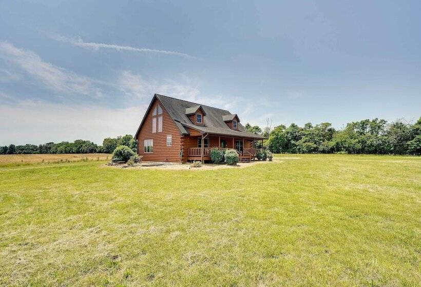 Pet Friendly Vienna Cabin W/ Screened In Porch!