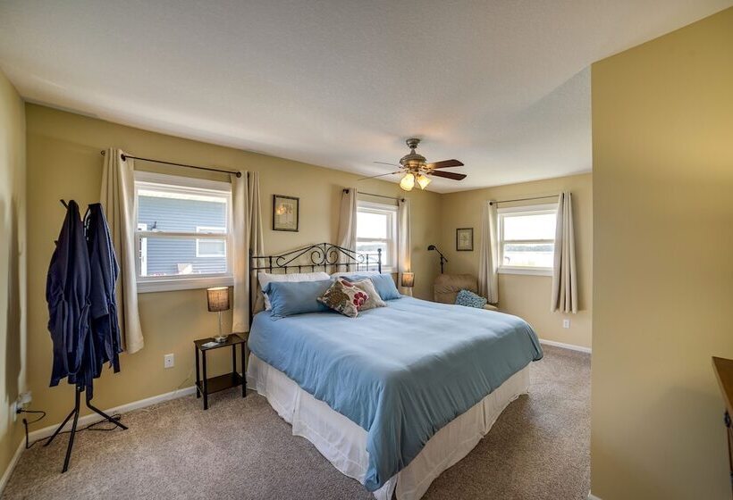 Quaint Olivet Cabin W/ Patio On Duck Lake!