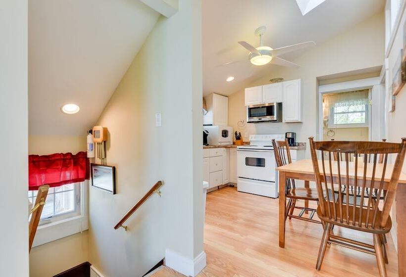 Turtle Cove Bay Beach House ~ 13 Mi To Buffalo!