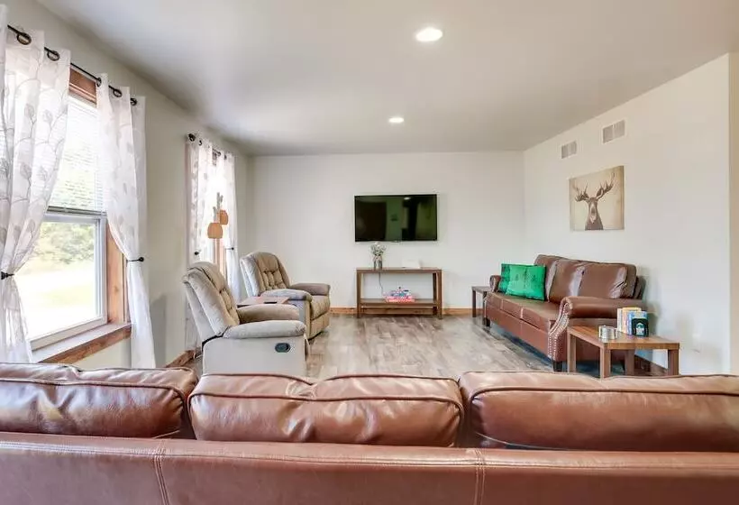 Wooded Hancock Home Near Ski & Snowmobile Trails!