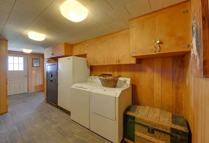 Wyoming Horse Property Near Outdoor Recreation!