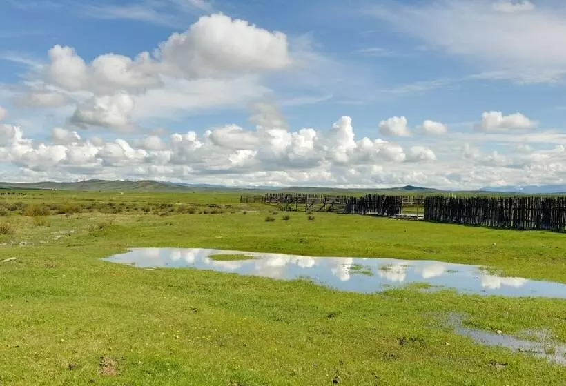 Wyoming Horse Property Near Outdoor Recreation!