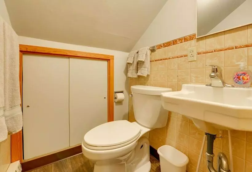 Wyoming Horse Property Near Outdoor Recreation!