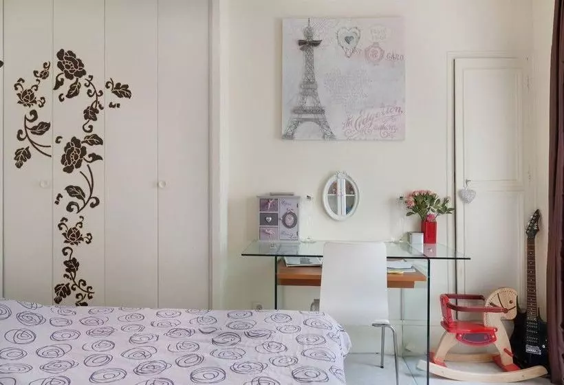 Apartment Tour Eiffel Champ-de-mars - Smartrenting