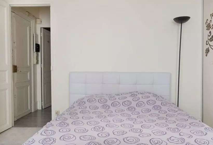 Apartment Tour Eiffel Champ-de-mars - Smartrenting