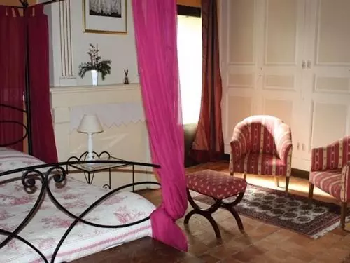 Aamiaismajoitus (B&B) Château Le Breil