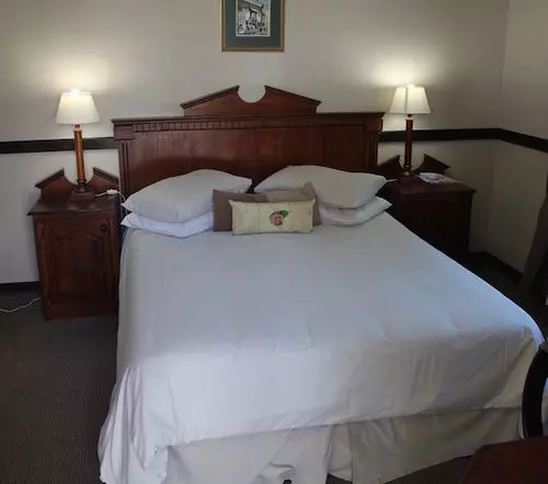 تختخواب و صبحانه Victorian Guest House