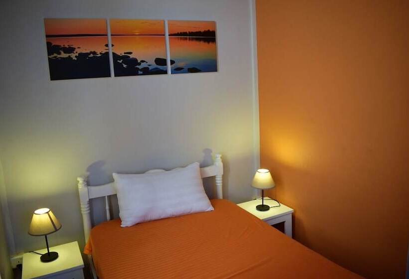 Bernard L'hermite Villa