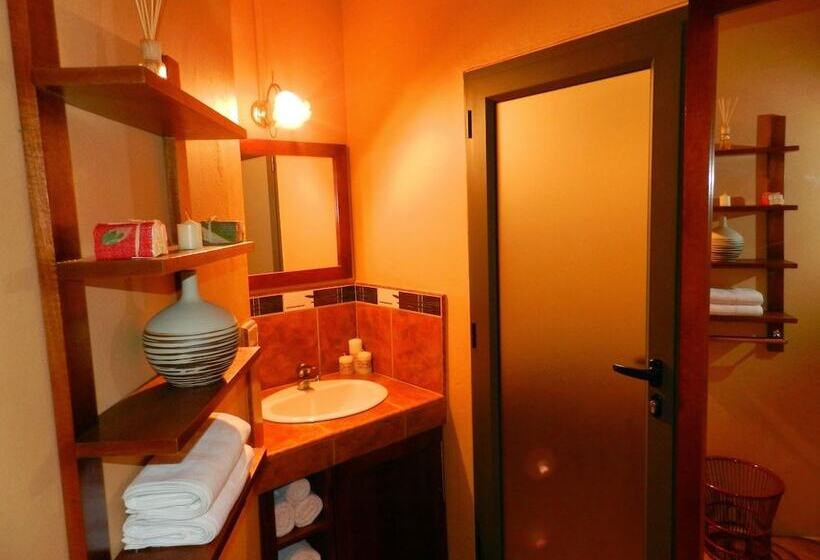 Bernard L'hermite Villa