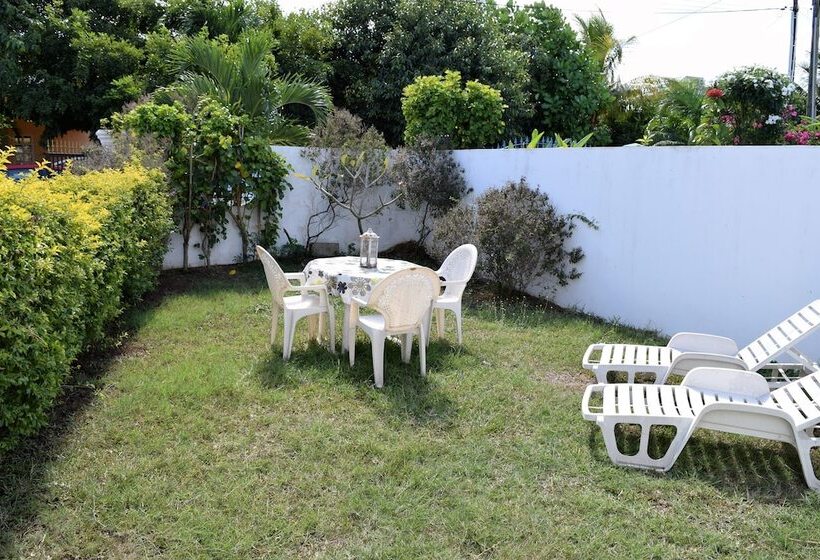 Bernard L'hermite Villa