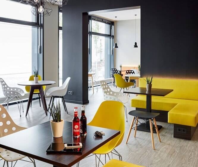 Отель Légère Express Bielefeld