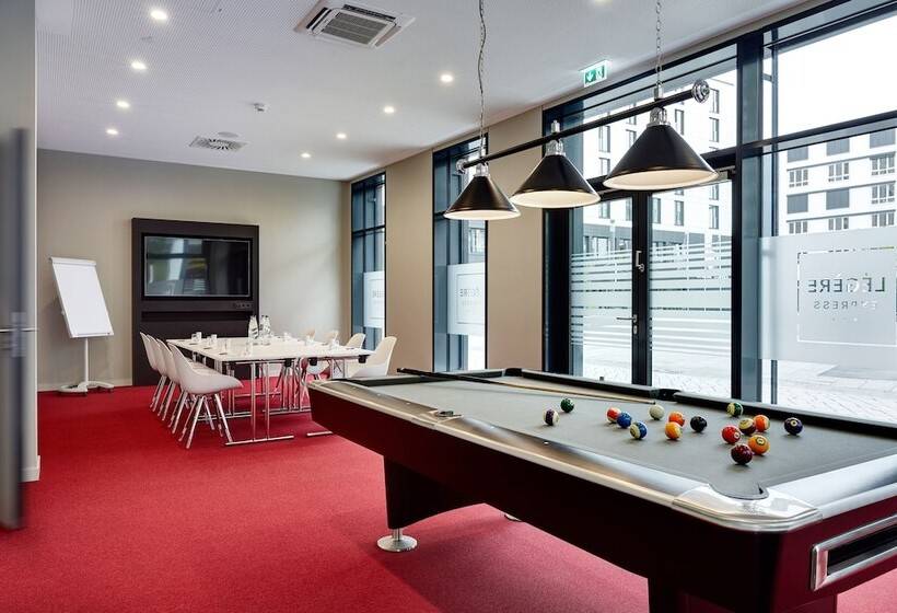 Отель Légère Express Bielefeld