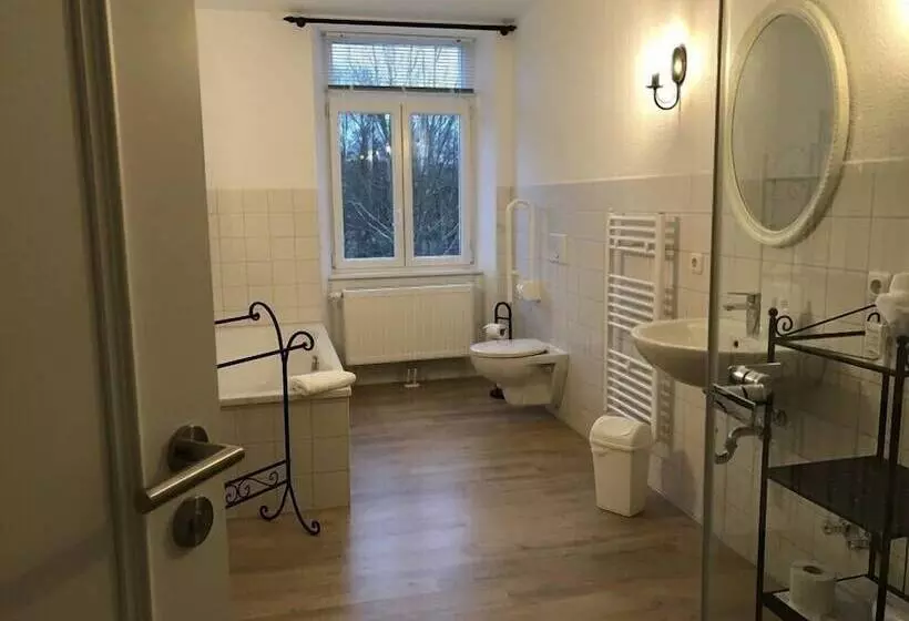 Hotelli Pfeffermühle Pension Und Gastronomie Ug
