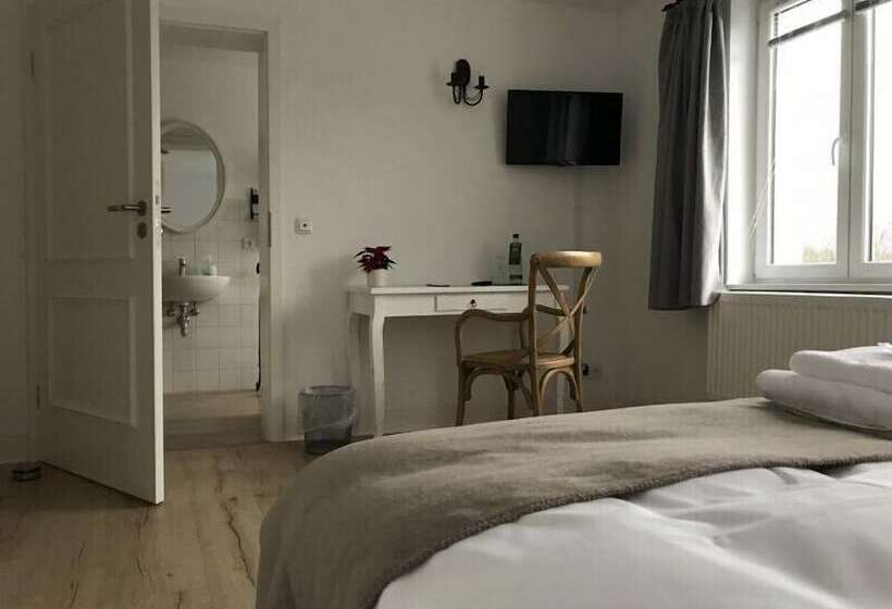 ホテル Pfeffermühle Pension Und Gastronomie Ug