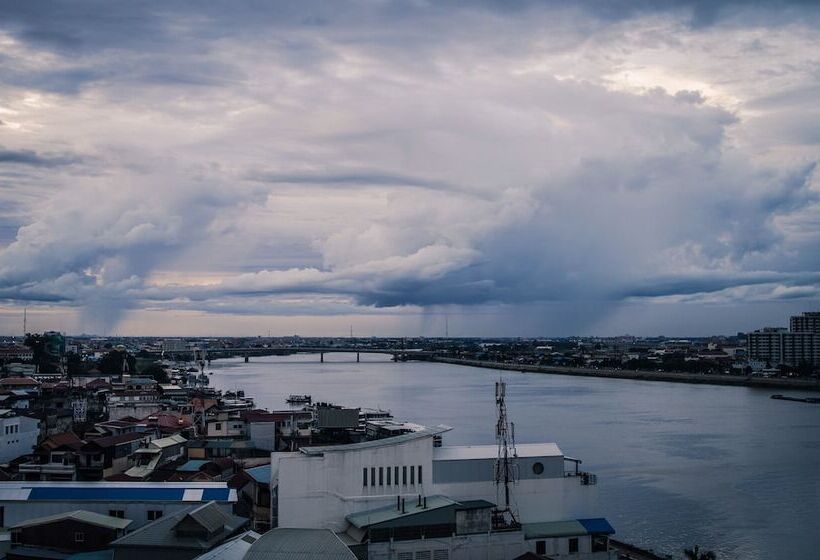 هتل Point Boutique