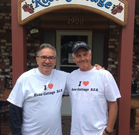 فندق Rose Cottage Bed & Breakfast