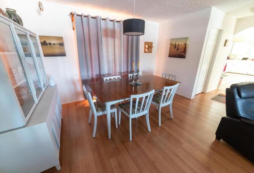 فندق Rose Cottage Bed & Breakfast