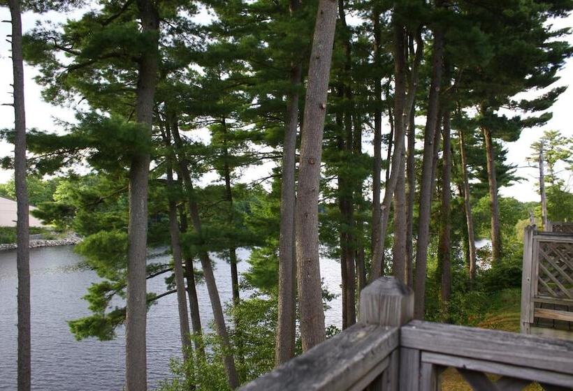 Milford Motel On The River