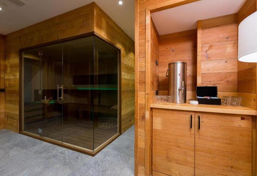 פנסיון Green Rose