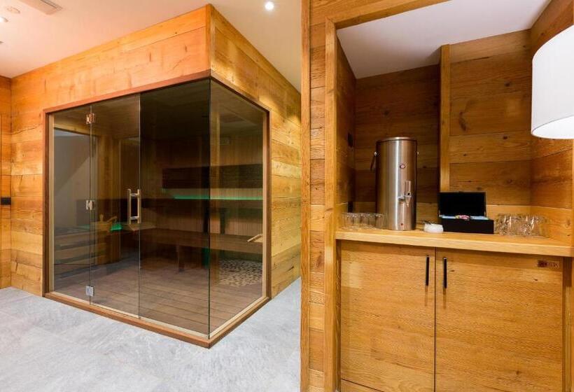 פנסיון Green Rose