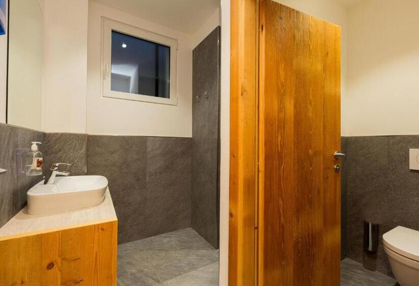 פנסיון Green Rose