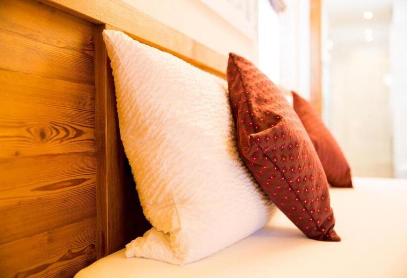 פנסיון Green Rose