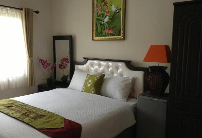 פנסיון Tuban Torres Accommodation