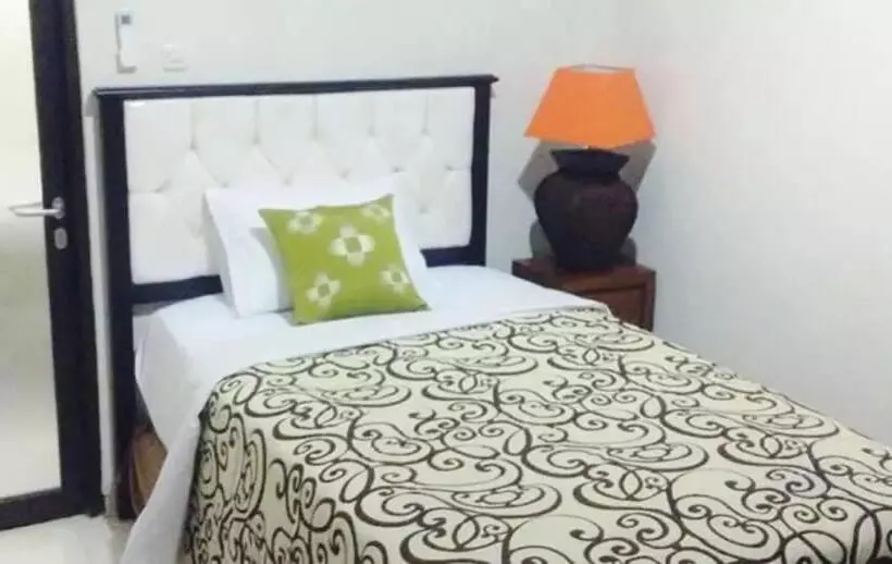 پانسیون Tuban Torres Accommodation