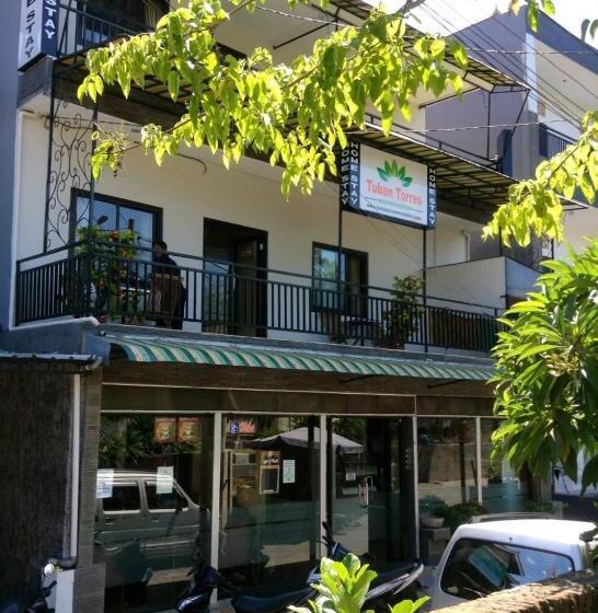 פנסיון Tuban Torres Accommodation