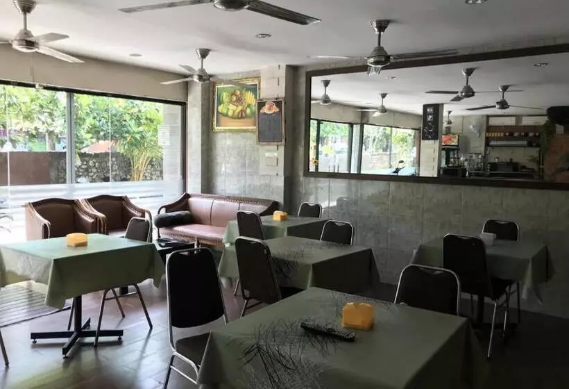 پانسیون Tuban Torres Accommodation