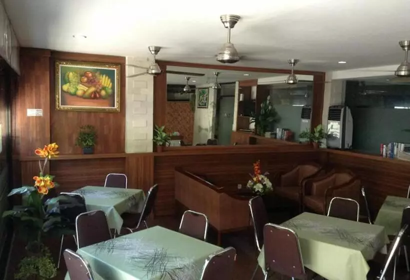 پانسیون Tuban Torres Accommodation