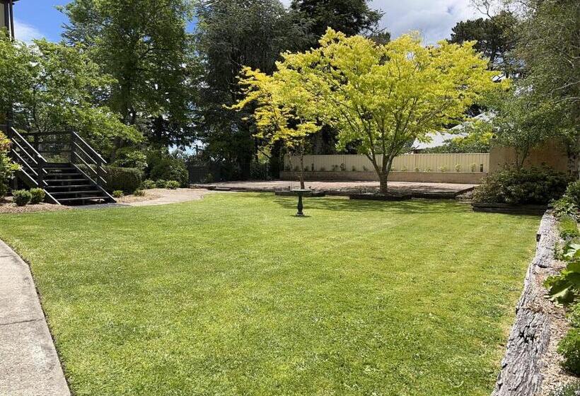 ペンション Victoria And Albert Guesthouse