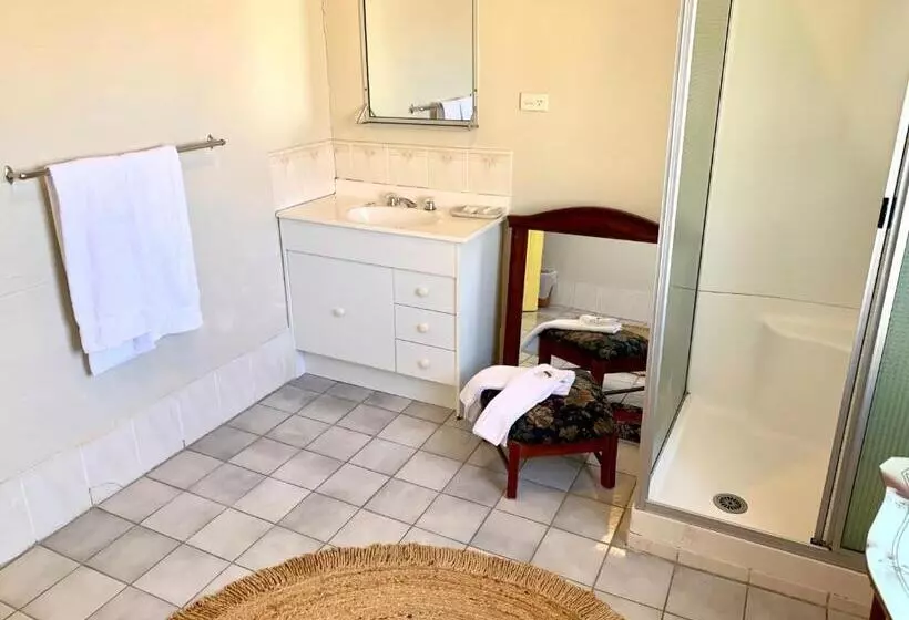 Majatalo Victoria And Albert Guesthouse